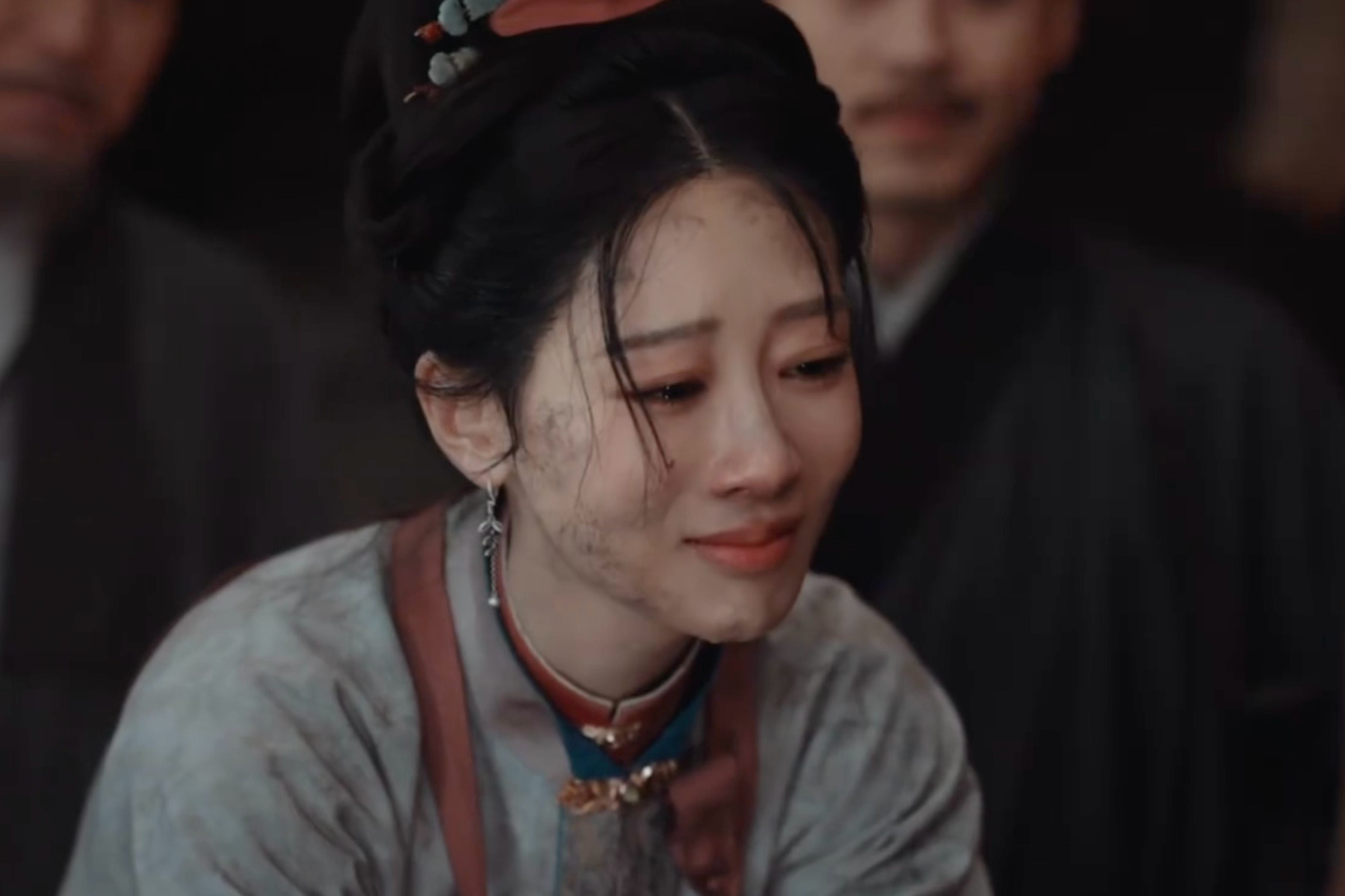 又贡献了不同情感层次的哭戏🥹🥹🥹🥹杨紫家业mv哭戏镜头