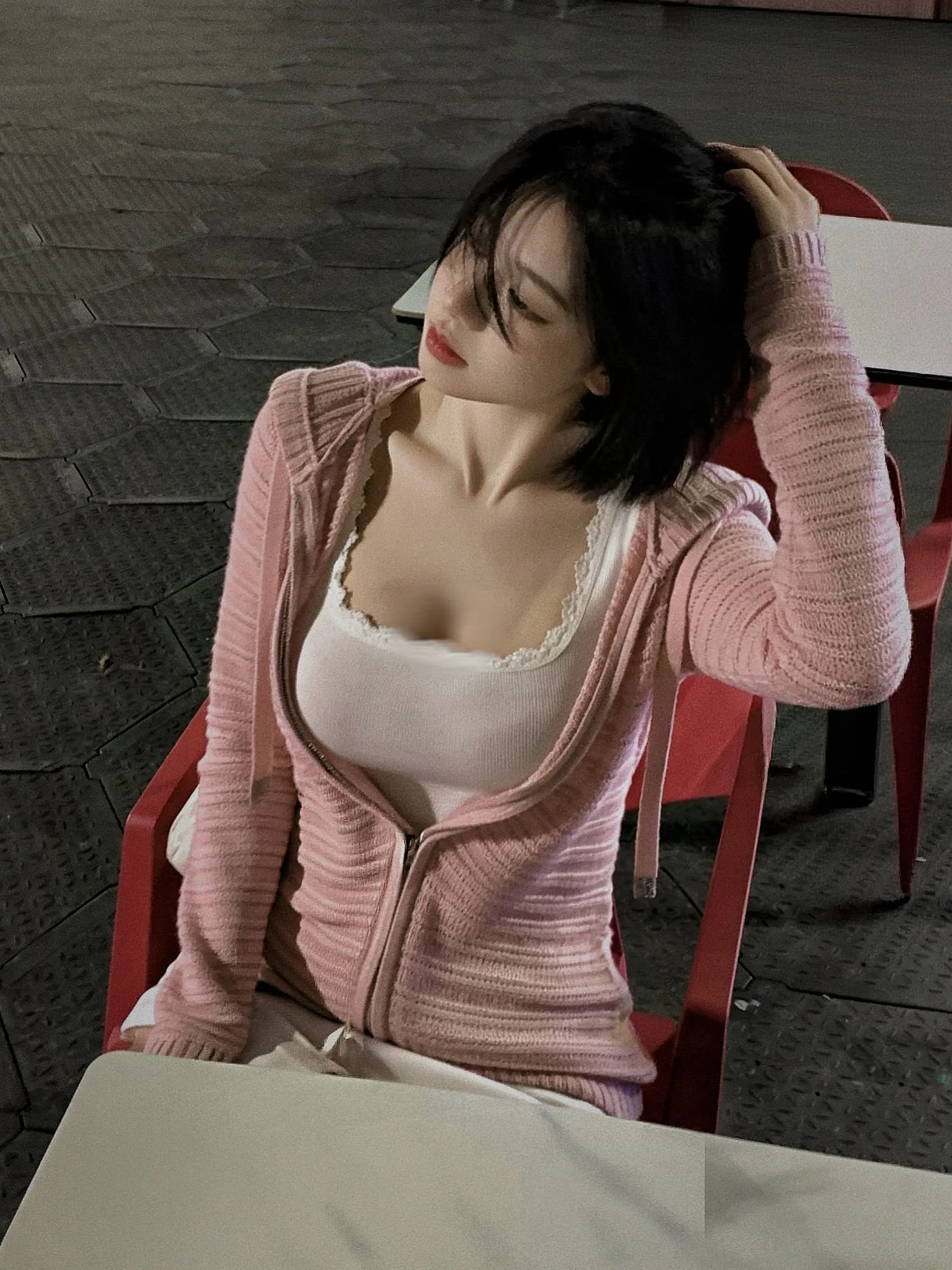 真心本来就很难 人性本来就是复杂的 开心一天是一天。