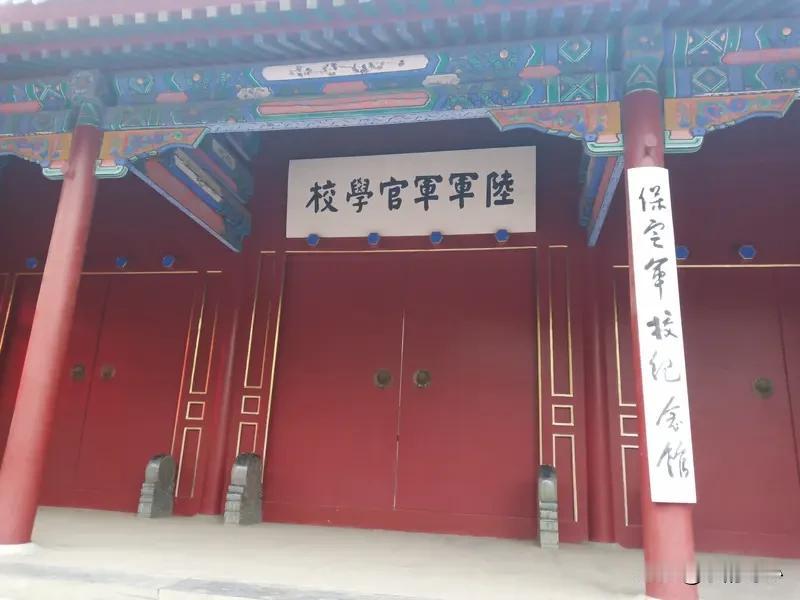“国富山河壮”对“军强社稷宁”，这对联简直绝配！“国富”体现国家富足昌盛，国家有