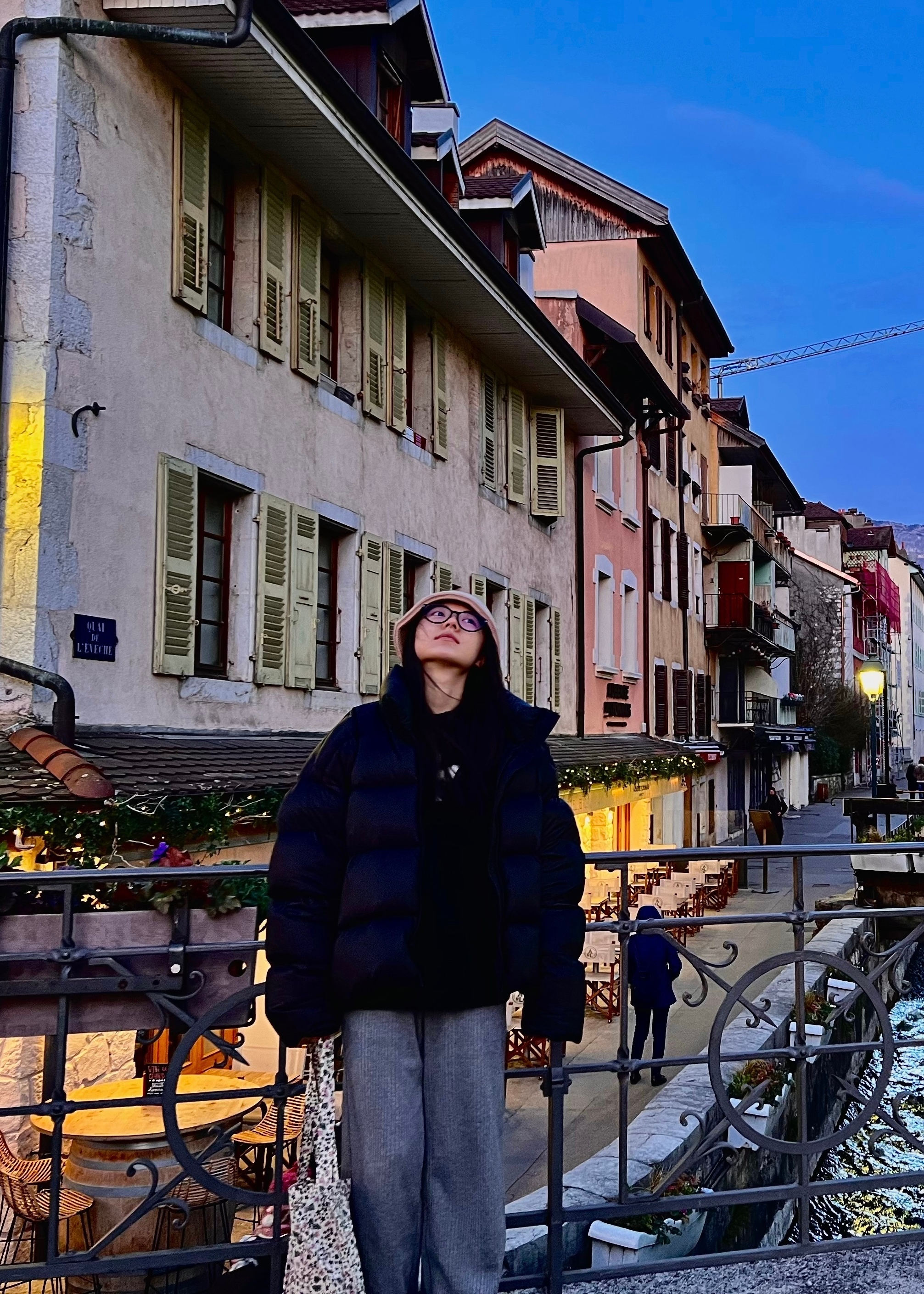 感受赵今麦高仰脖颈时的攻能量 