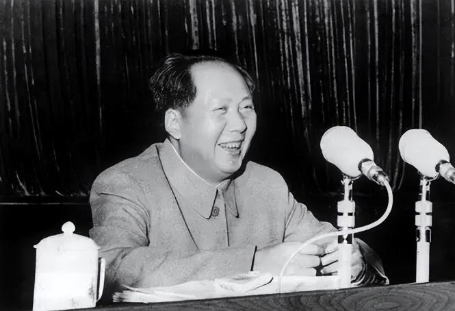 毛主席：“外国人放个屁都是香的，害得我两年不能吃鸡蛋”这句讽刺意味十足的话是毛主