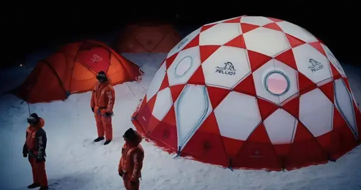 始祖鸟平替要上市，毛利率60%，安徽夫妇年入17亿