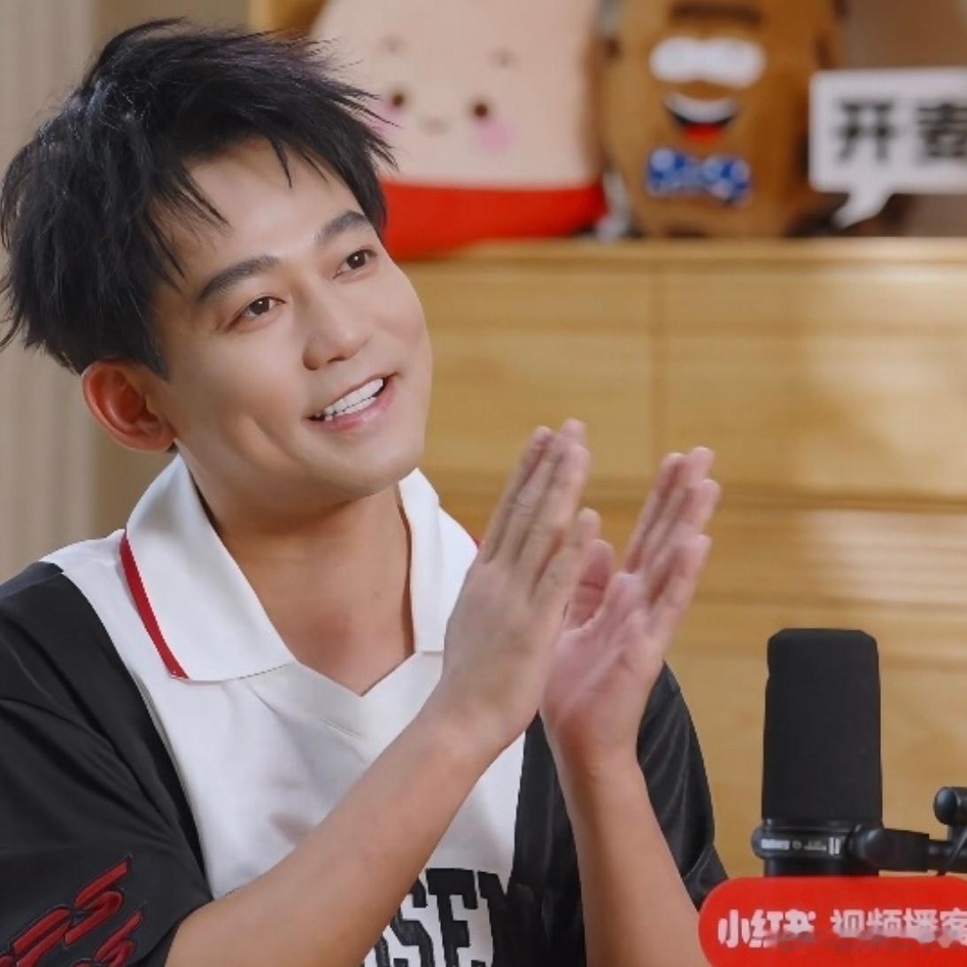 苏醒预测今晚世界杯有乌龙球这哥们儿看球比好多专业博主还较真，赛后复盘、身价战术全