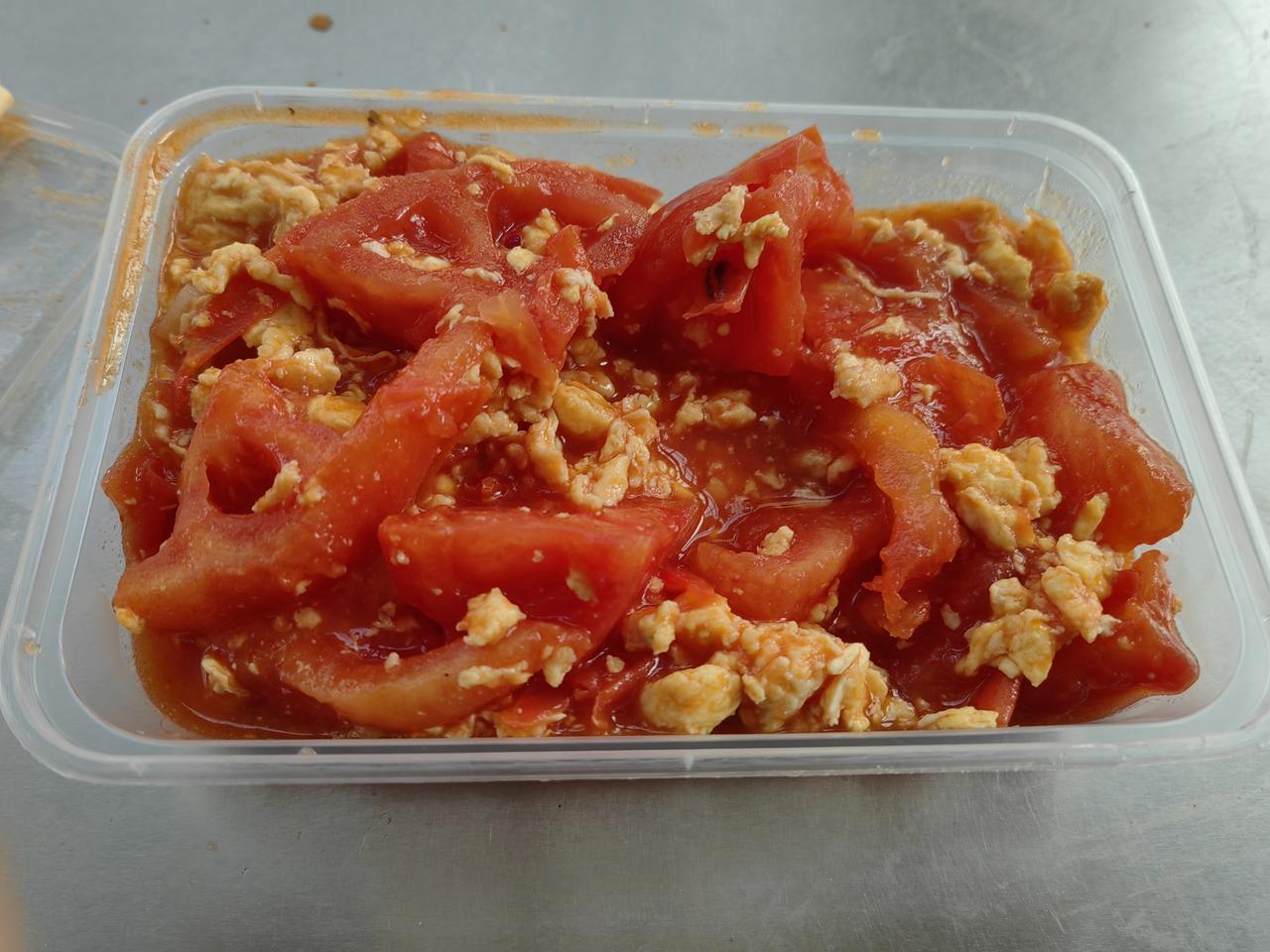 这是我昨天在保定儿童医院吃的。我特别佩服保定儿童医院住院部一楼食堂的厨师，能够把