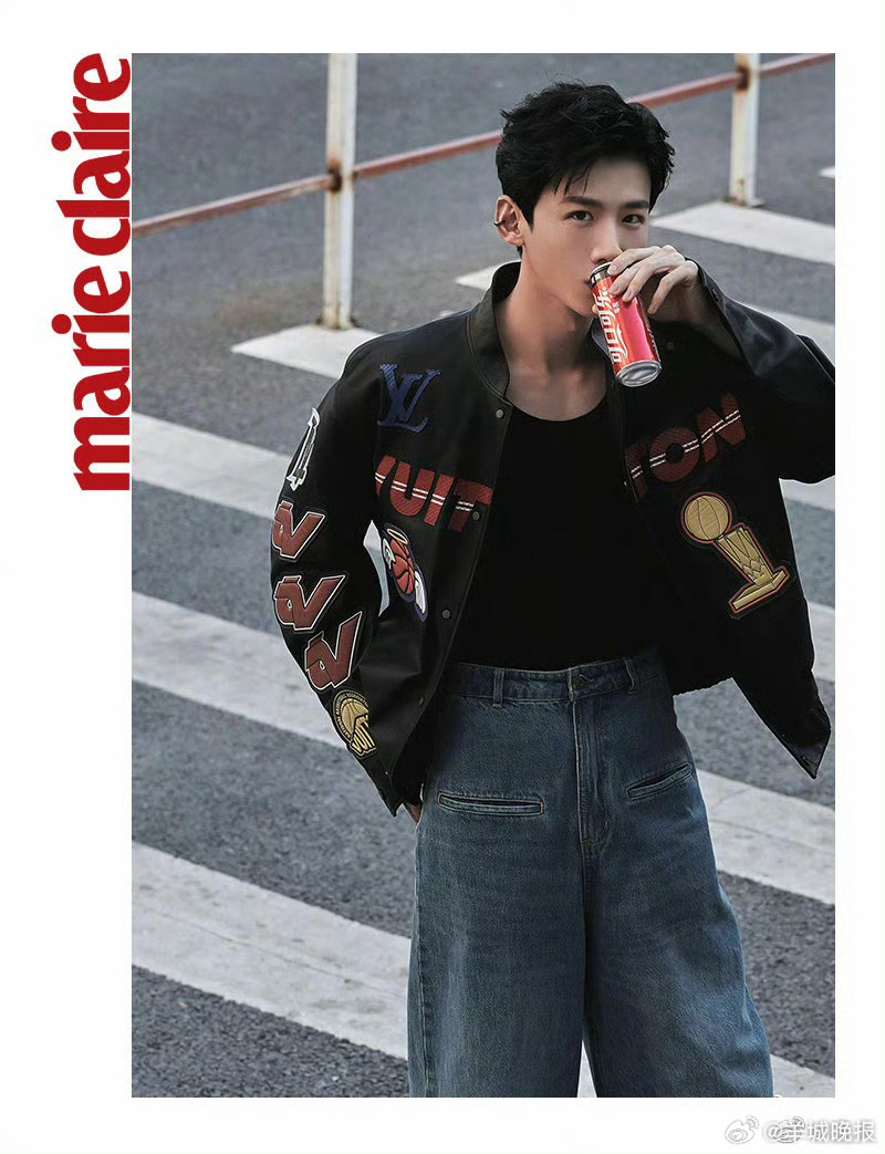 【赛车服是最好的医美】内娱多位男星look，都对赛车服情有独钟。谁是你心中赛车服