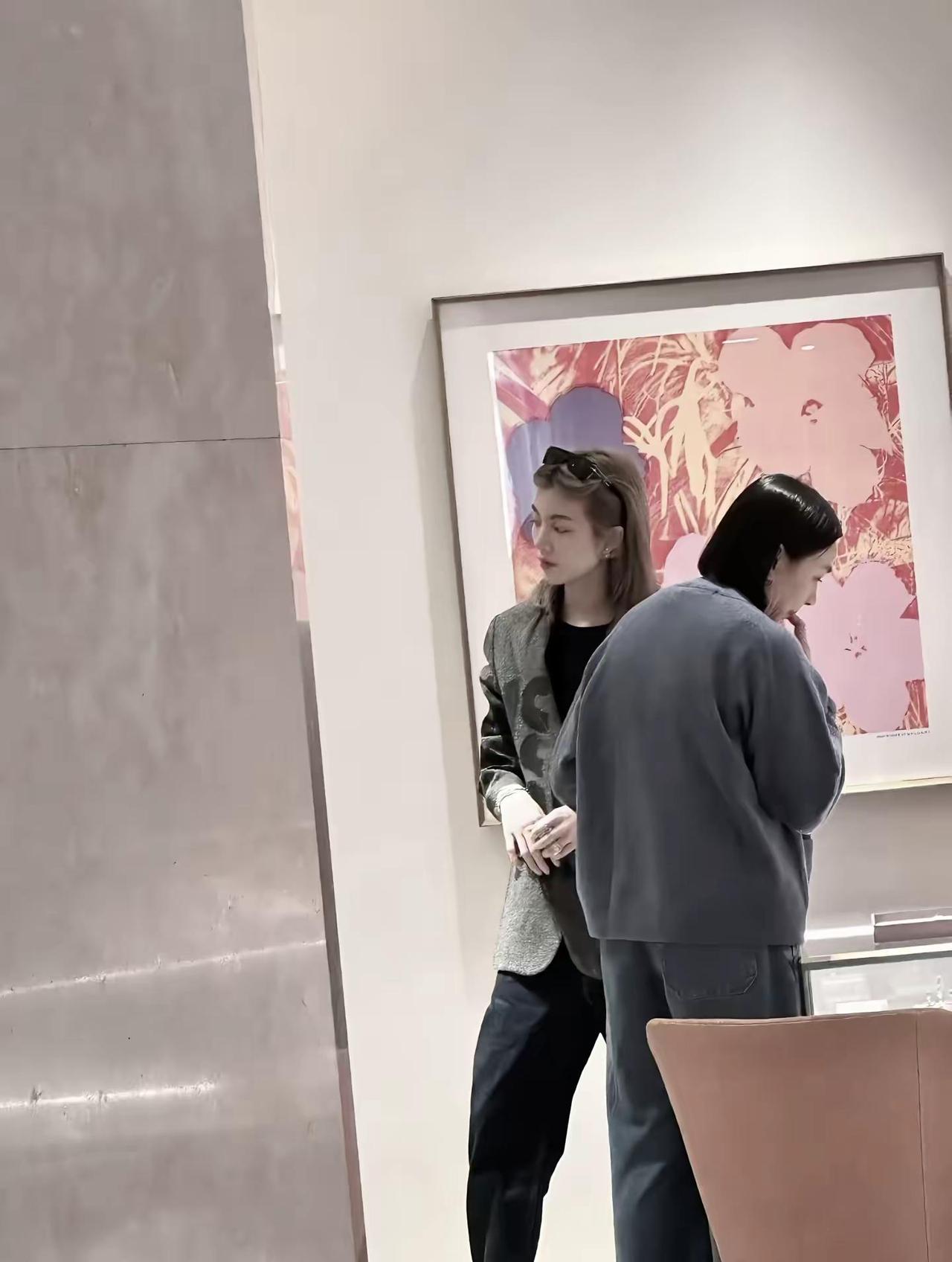 我们的关系进一步没资格 毕竟深爱过退一步又舍不得 lingorm ormkorn
