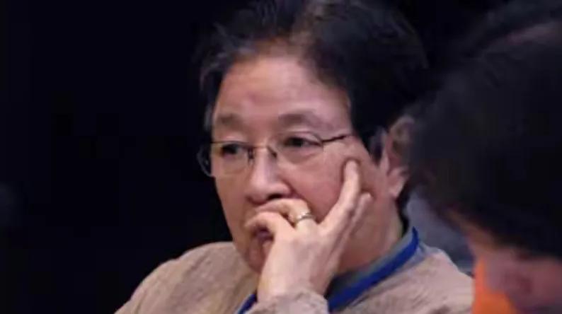 乐坛：13
#扼杀表现之二：资料分配不均# 

在当今音乐行业中，资源分配不均的