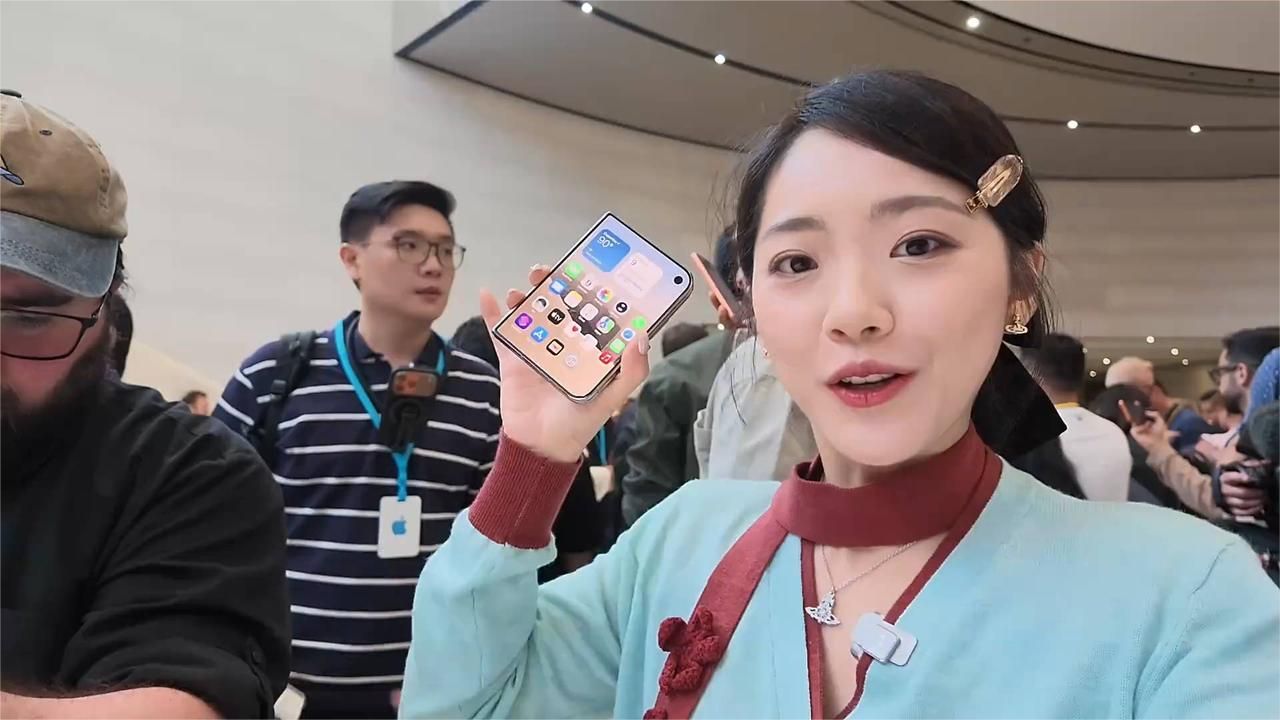 真机上手！为了IPhone Duo，苹果牺牲了什么 别人都在