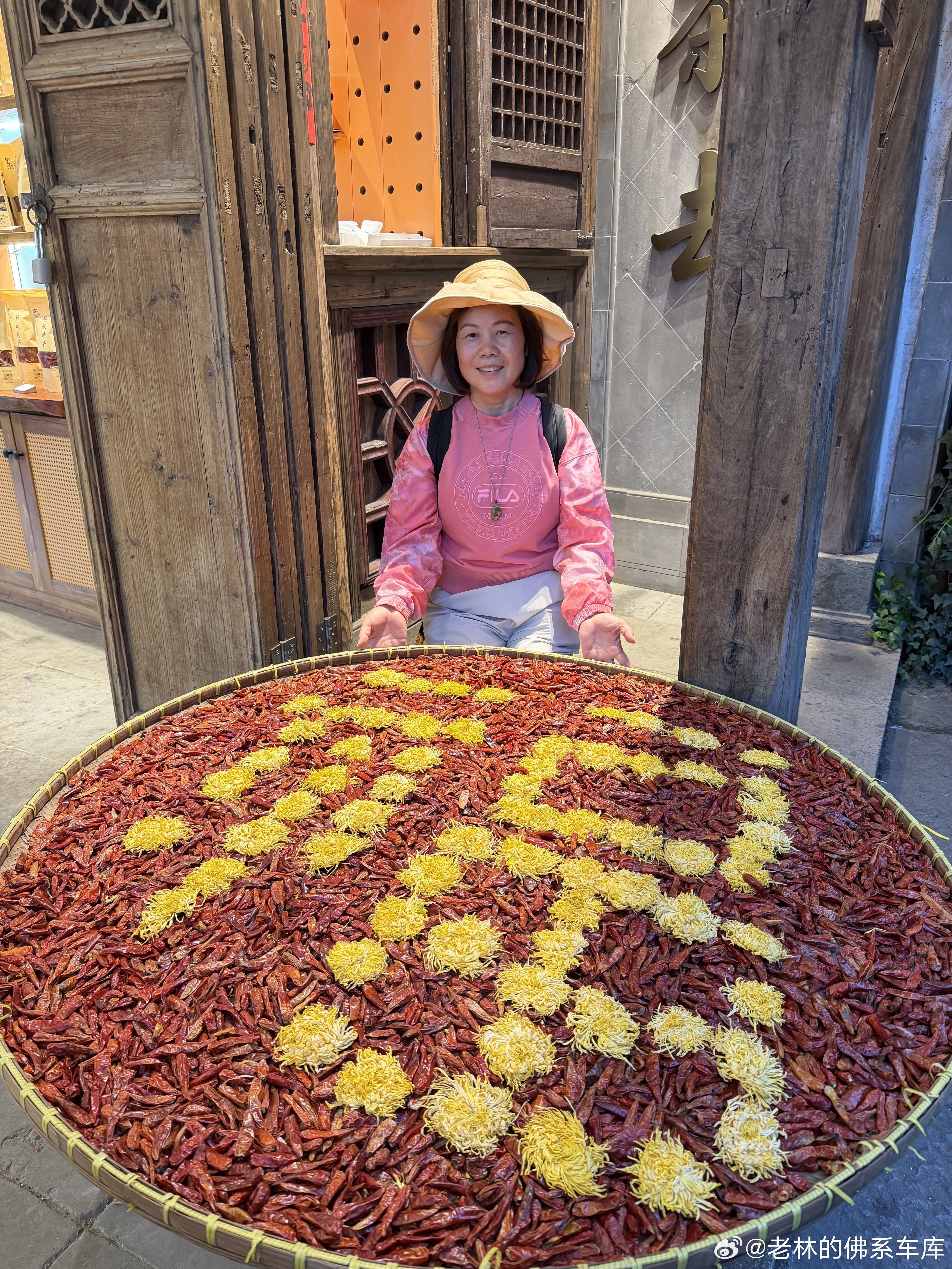 自从老林买了台S9T给我老豆现在有家都不回了，到处旅游玩耍过上退休生活，他说现在