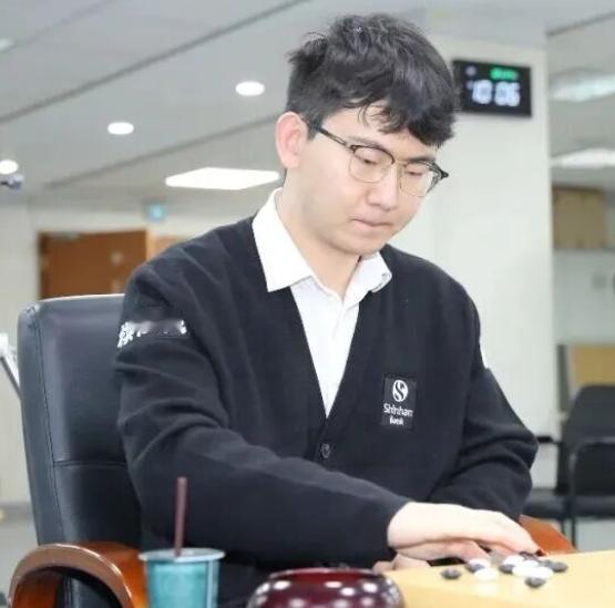 棋源太行·康养晋城~中国职业围棋公开赛重燃战火


2026第3届晋城杯中国职业