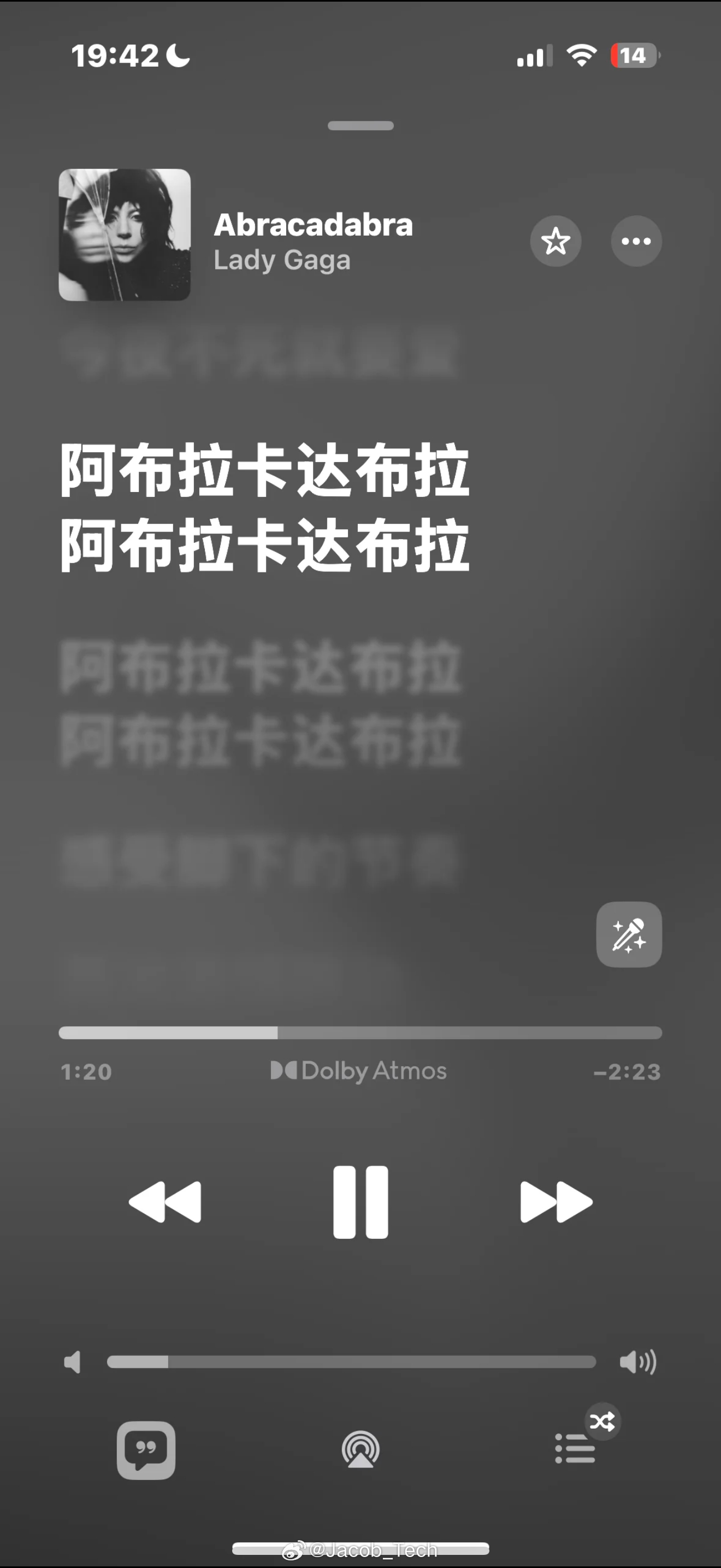 不是哈哈哈哈[跪了]iOS26 的Apple Music的翻译是不是抽风啦这个翻