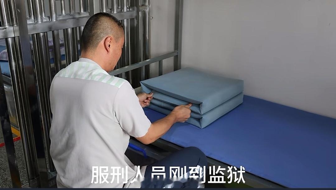 比我叠的好。。。 ​​​