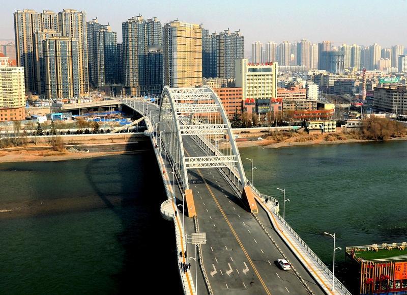 冷空气会不会影响跨年计划，这得因人而异。像我朋友，早就计划好跨年去户外音乐节，结