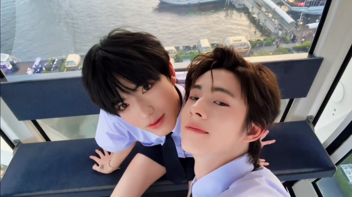 天定良元  谁懂这里的贴贴！李🐷元的美腿啊啊啊啊！！！ 