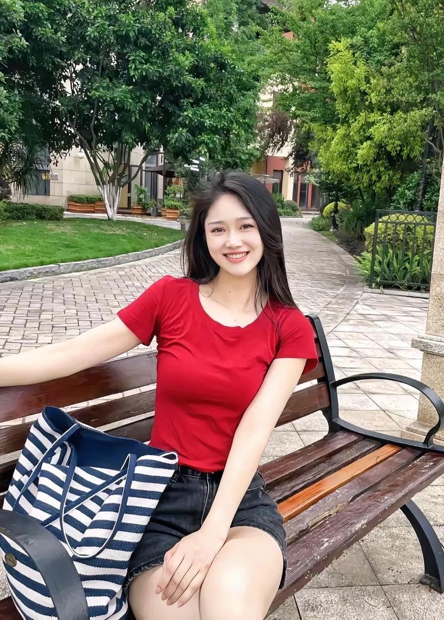 清醒时做事
迷茫时读书
独处时思考
烦躁时运动
焦虑时净心
得意时淡然
失意时坦