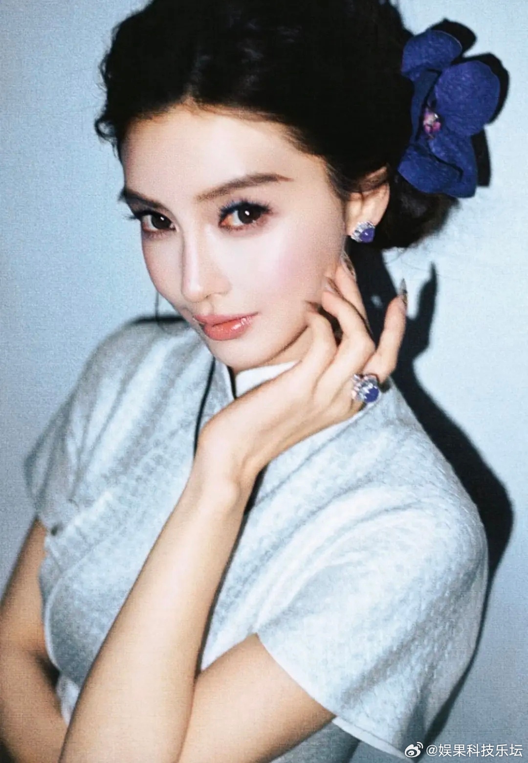 baby今年的生日写真太美啦，好有氛围感 