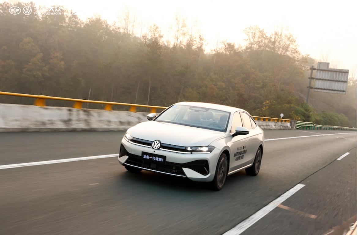 【一汽-大众大众品牌联合卓驭科技成功完成“全球首次燃油车高速NOA 24小时耐力