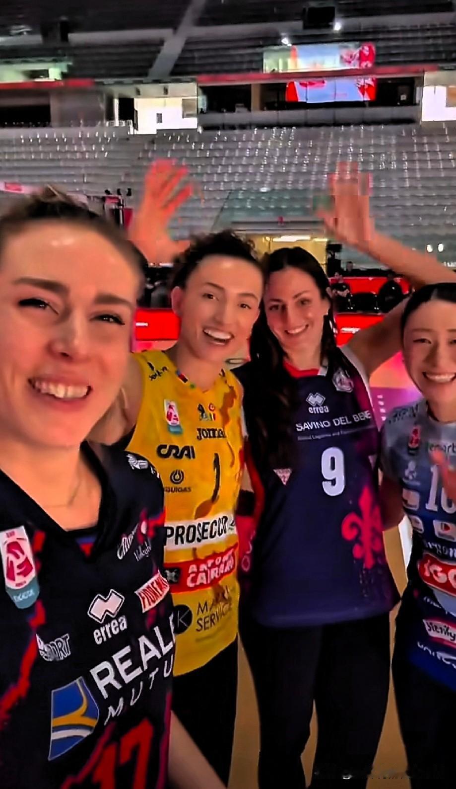 意大利杯四强宣传代表出炉，科内利亚诺是加比，朱婷和沃沃什落选
瞧科内利亚诺形象代