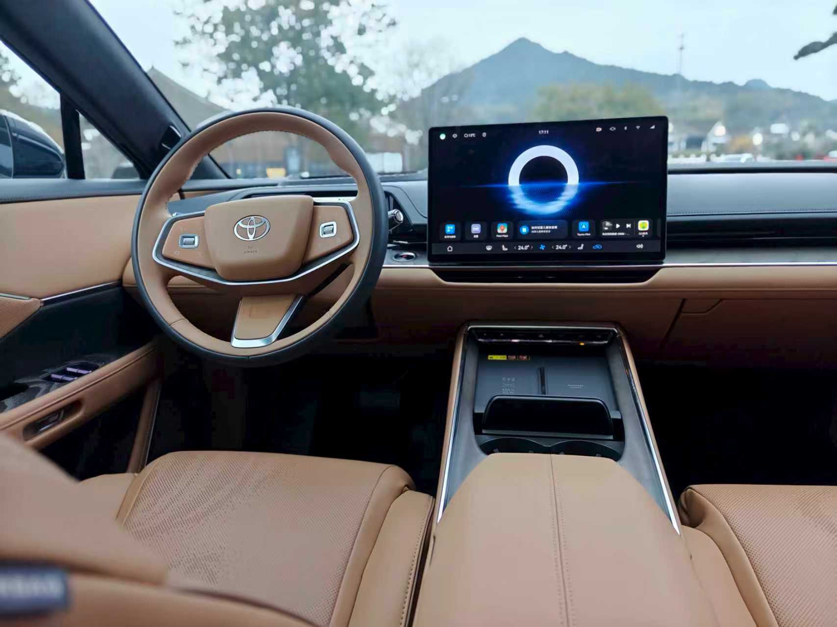 【媒体首测丰田铂智7动态表现】铂智7将在3月29号上市，关于价格的悬念也将很快揭