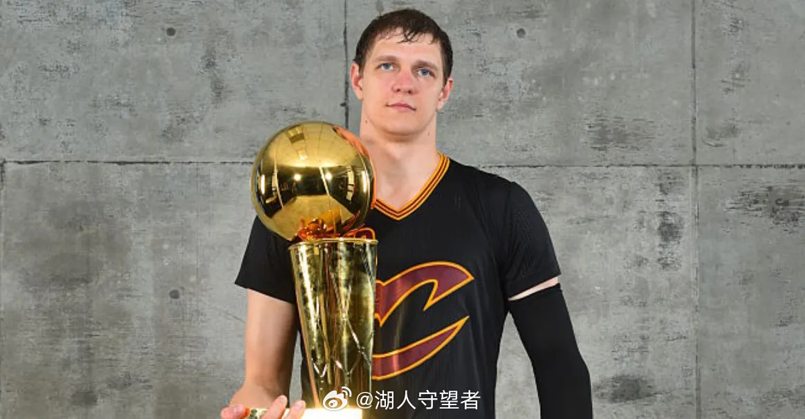 据Eurohoops.net报道，前克利夫兰骑士中锋莫兹戈夫透露，自己并未获邀请
