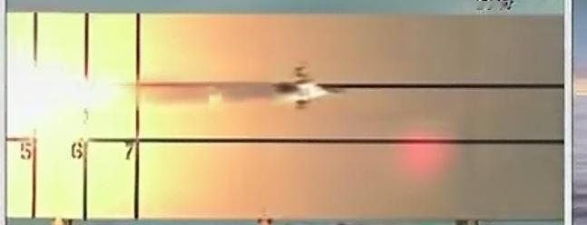 日本公布电磁炮，叫嚣击“击沉福建舰”！
1. 事件核心：2025年11月18日，