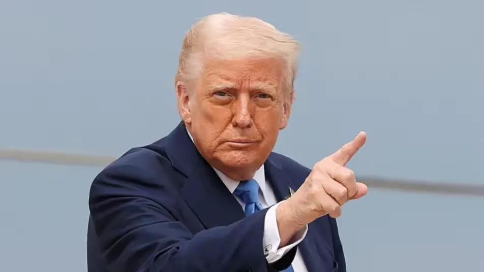 特朗普又有炫耀的资本了！最近他一个“绝招”愣是让泰国和柬埔寨暂时停火了，说出来你