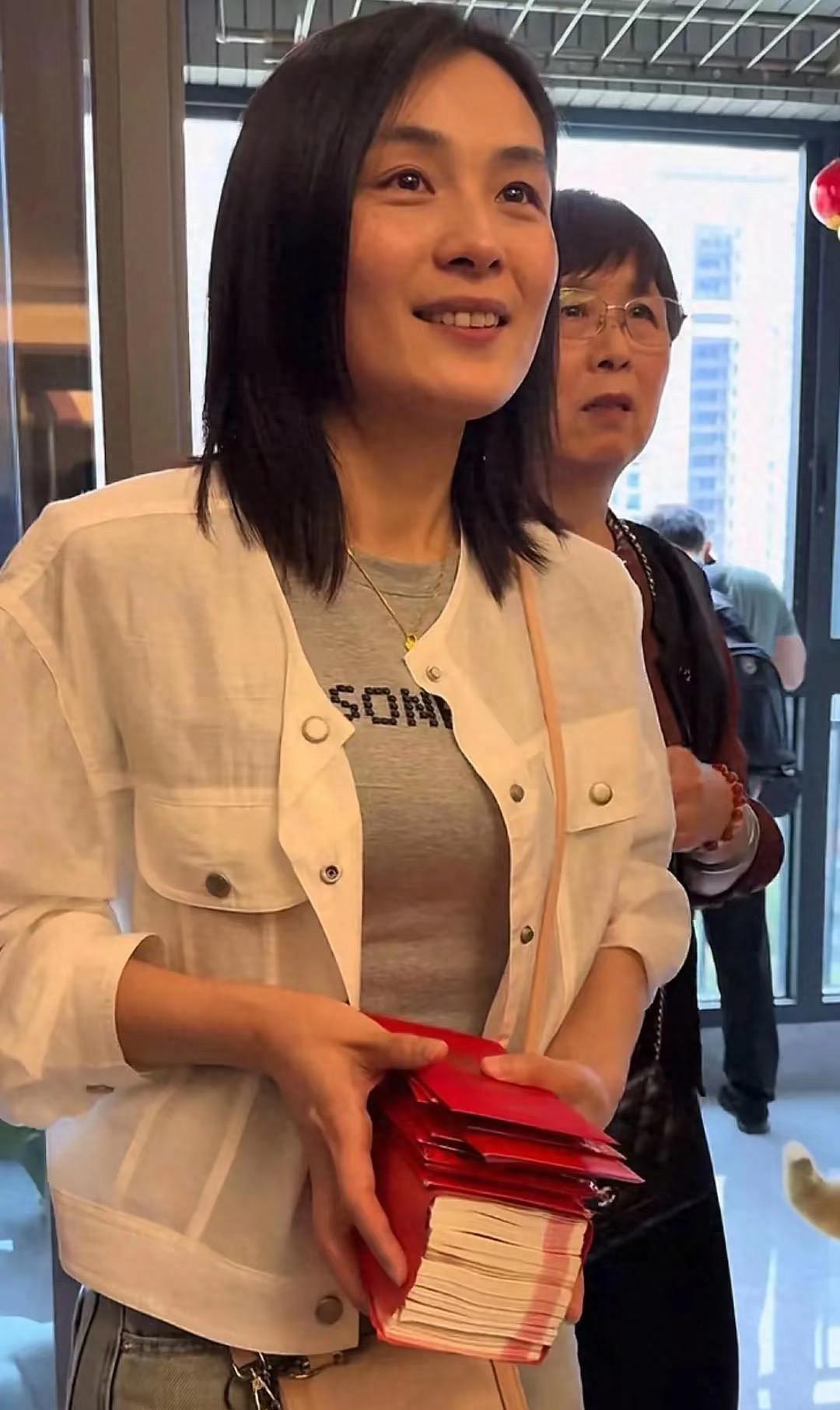 看了温州女孩@瑾汐-寻亲成功 瑾汐认亲视频不得不感叹温州地区“重男轻女”现象比潮