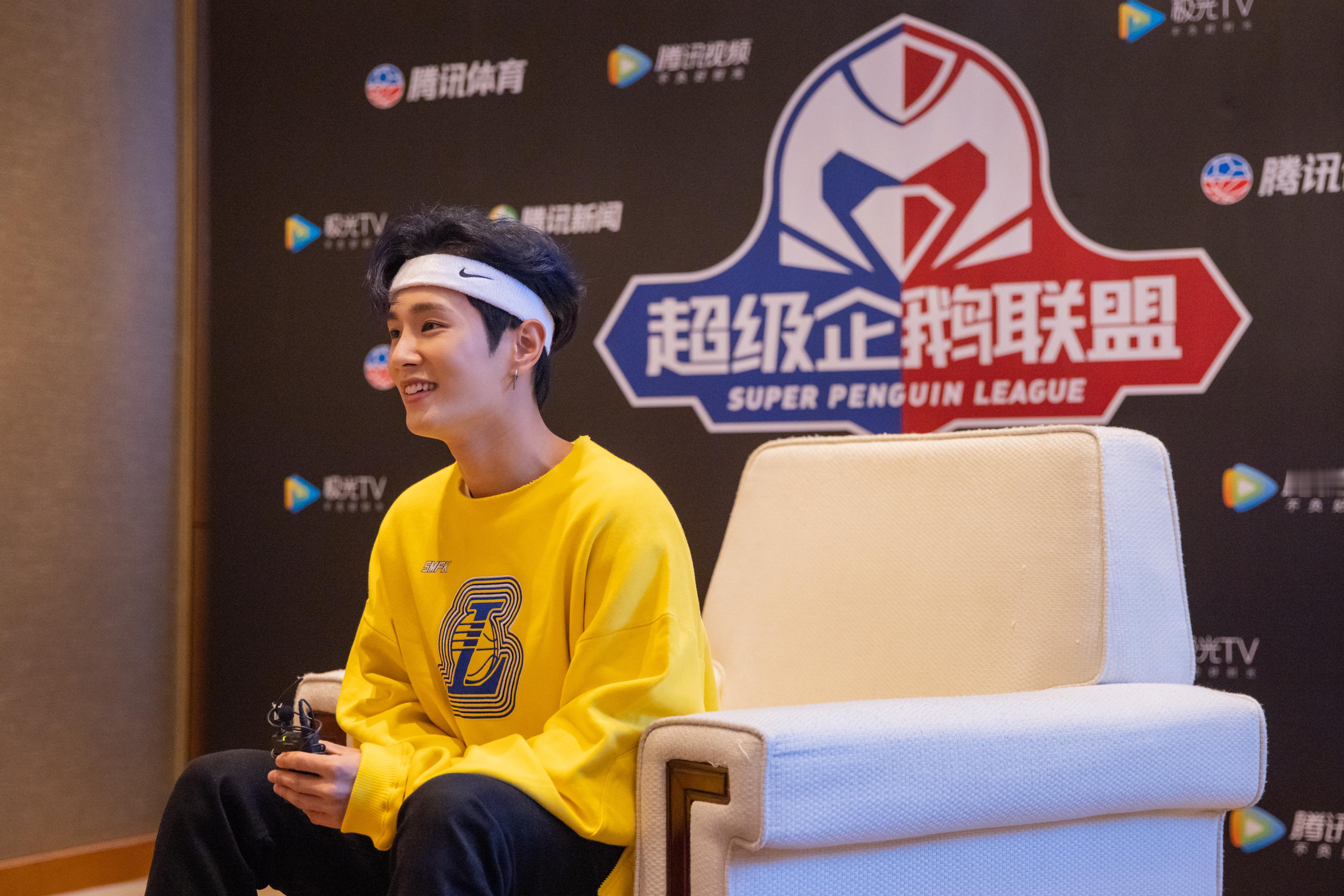李汶翰[超话]李汶翰 居然五年了！ ​​​