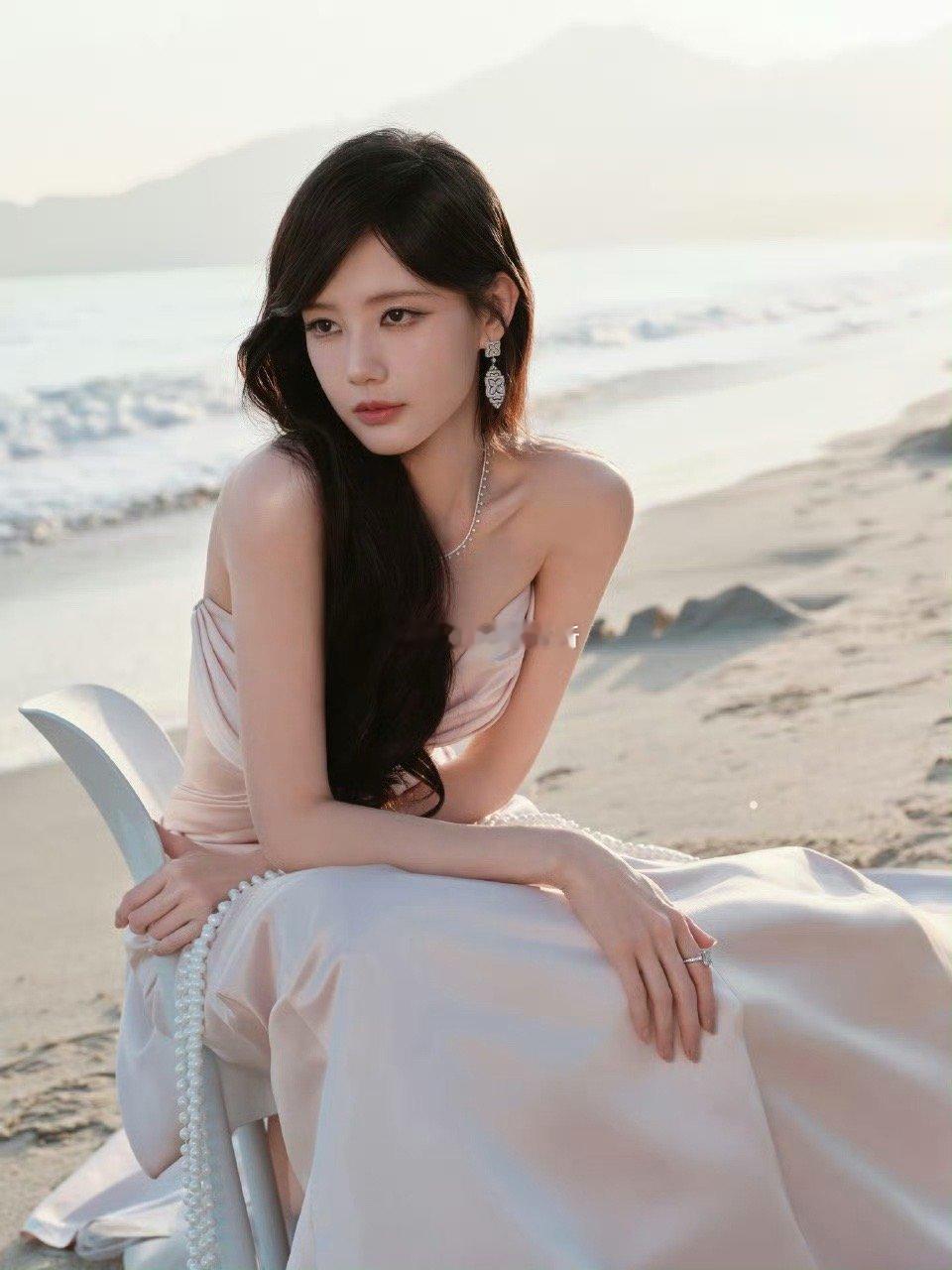 白鹿 卢昱晓 周也 李一桐 刘雨昕 宋祖儿女星微博之夜出图 