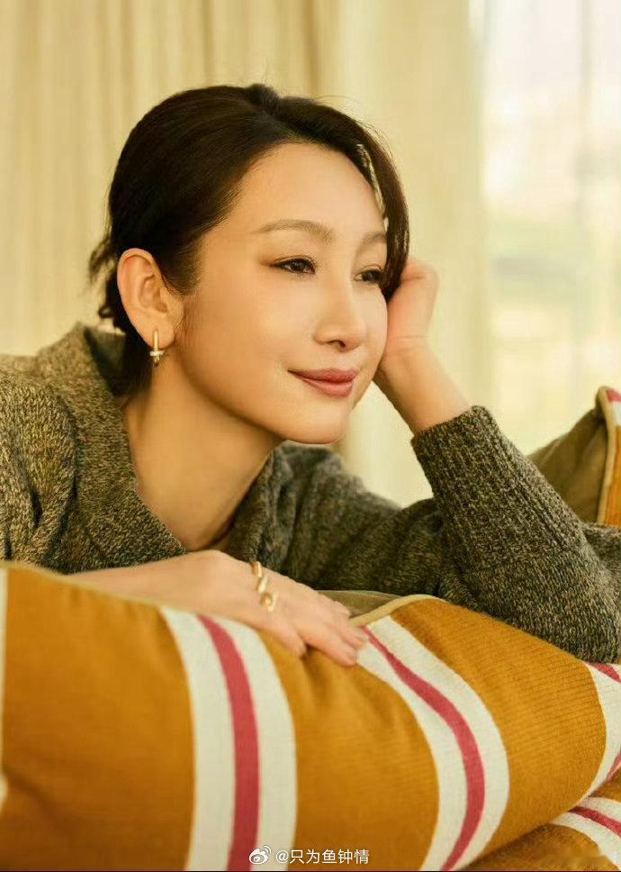 秦海璐一场戏台词就一句 一句台词的含金量！秦海璐自我发挥演活角色，高光戏太惊艳，