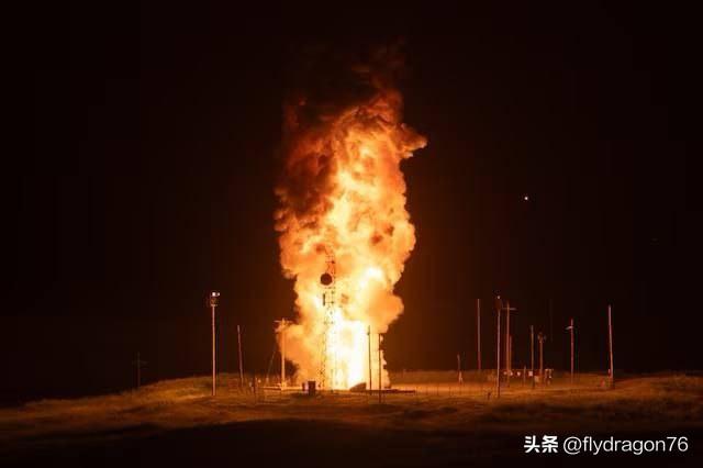 🚀🇺🇸 美国民兵III型洲际弹道导弹训练及实战发射

3月4日上午10点0