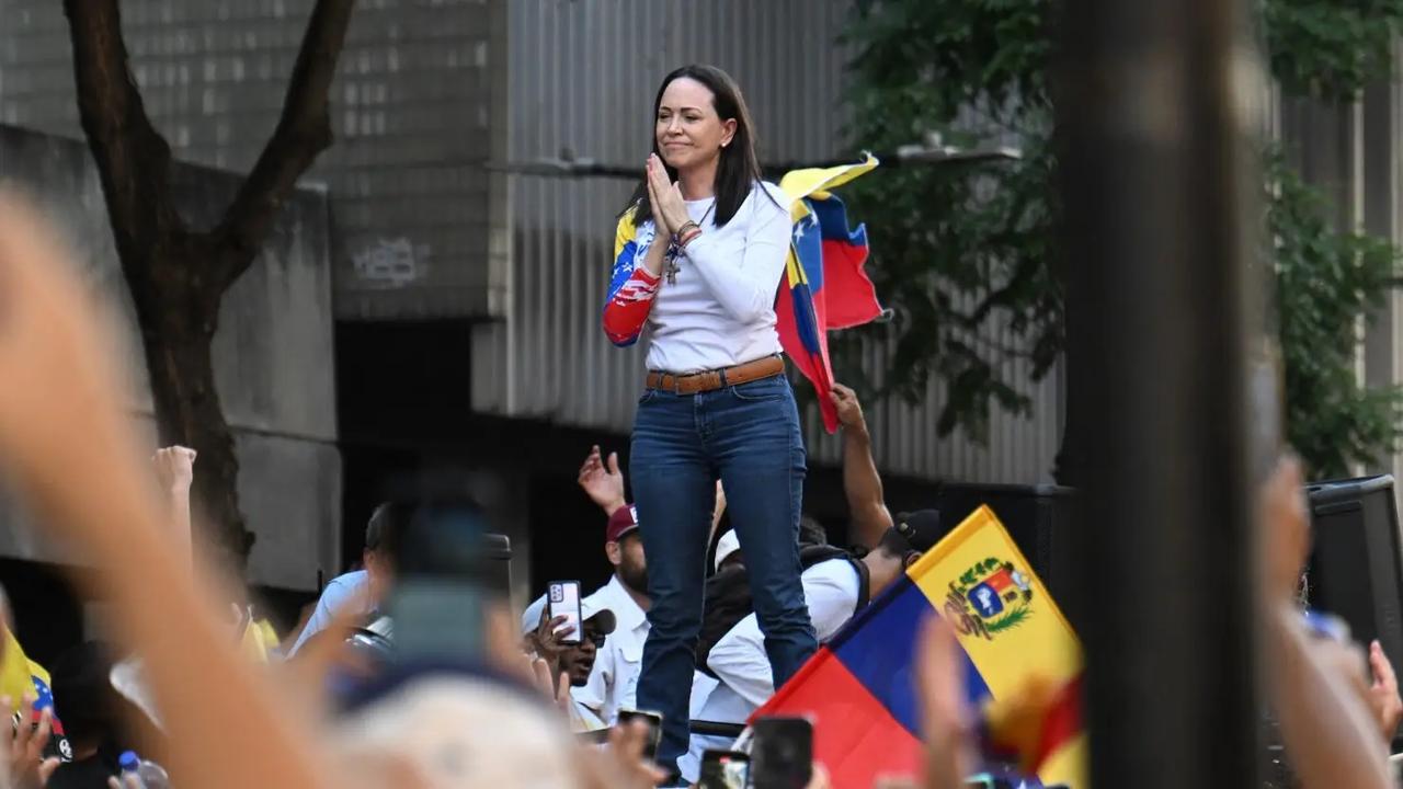 诺贝尔和平奖才颁给了委内瑞拉反对派领袖马查多，美国要开始动武了吗？
