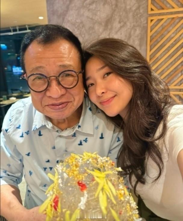 【On.cc】許紹雄離世5個月社交網突更新　網民再見其身影勁感觸「綠葉王」許紹雄