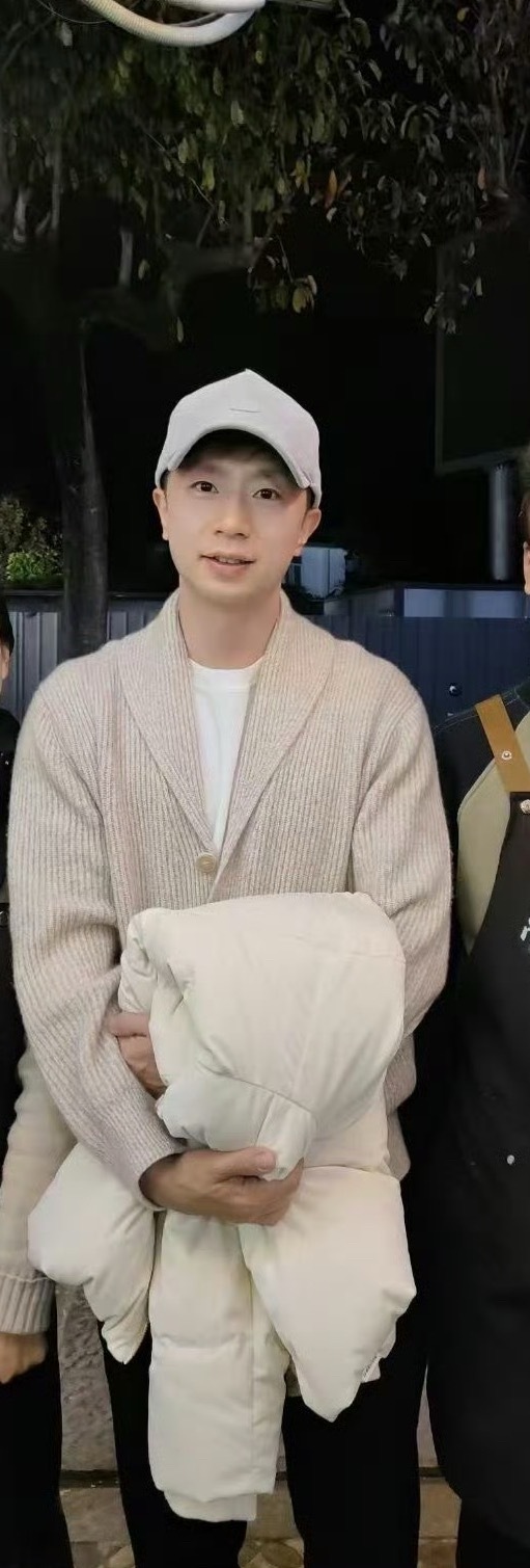 我不行了 这衣服这姿势骚的很啊啊啊啊啊 