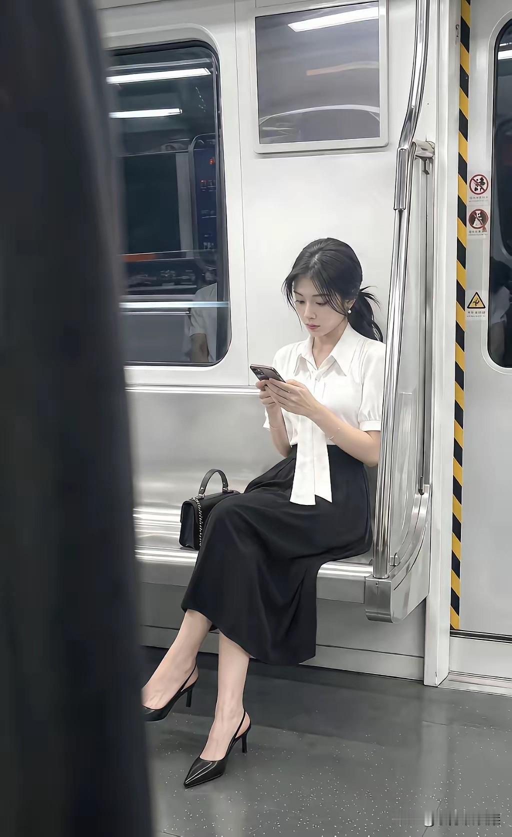 很多素人真的比明星还有气质，就像她！