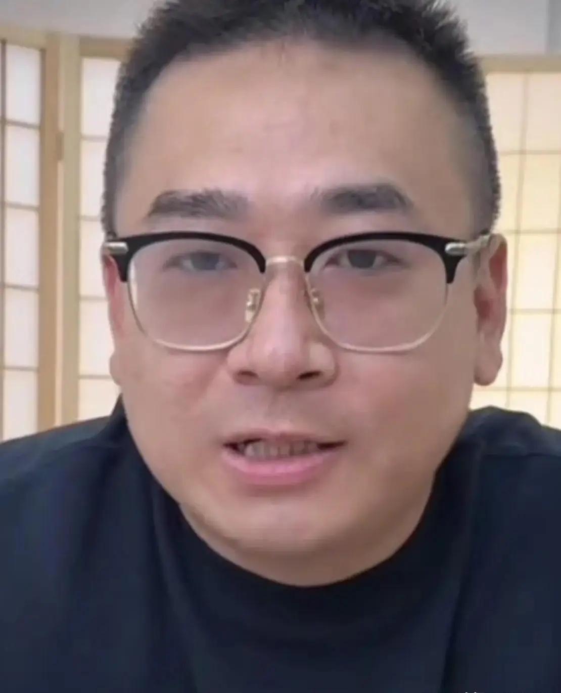 许家硬核护姥姥：
底线碰不得，黑手必追责！

“28事件”里，许姥姥的安全成了新