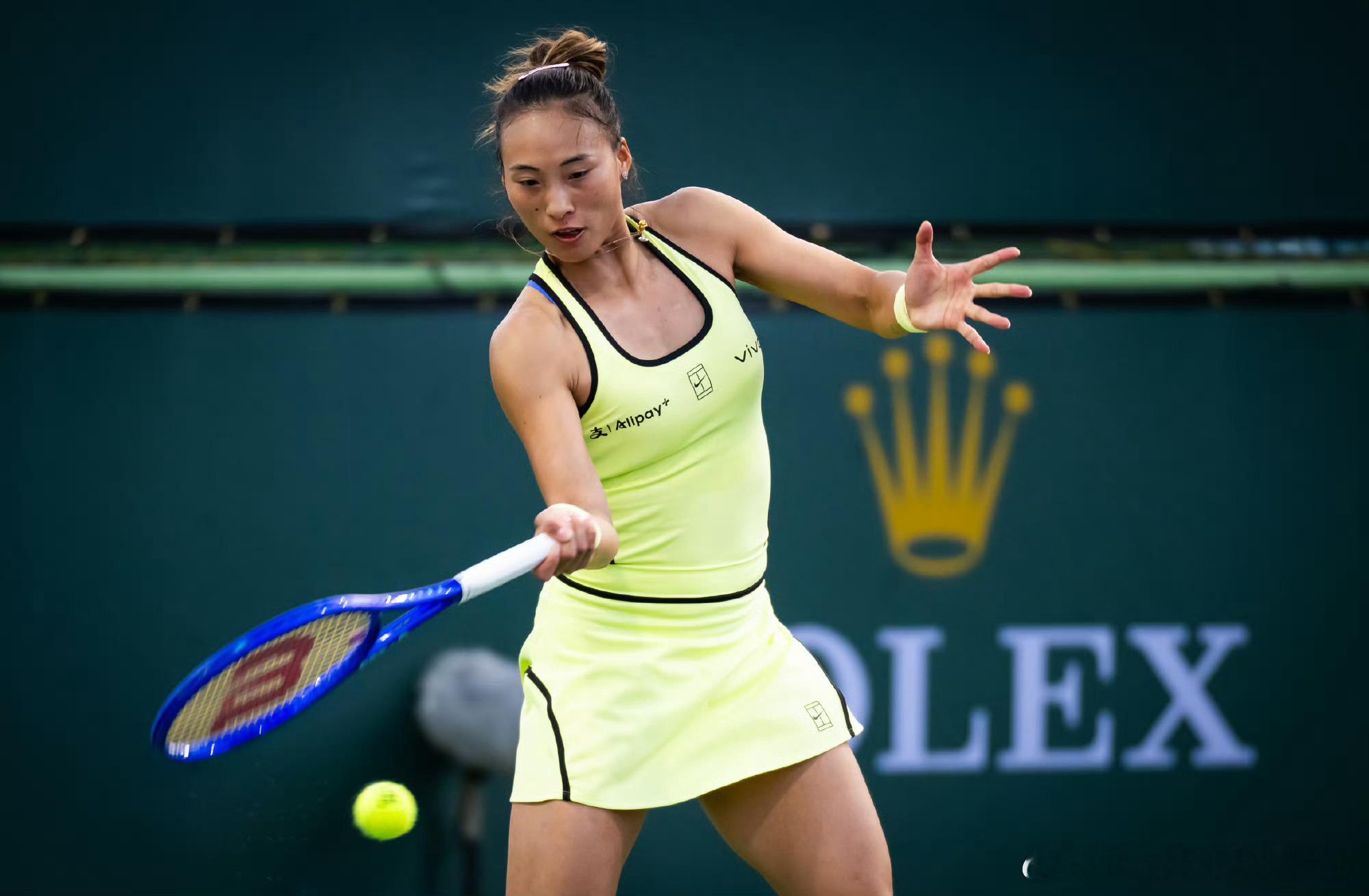 恭喜取得迈阿密站开门红WTA1000迈阿密站第二轮，23号种子郑钦文以6-3、6