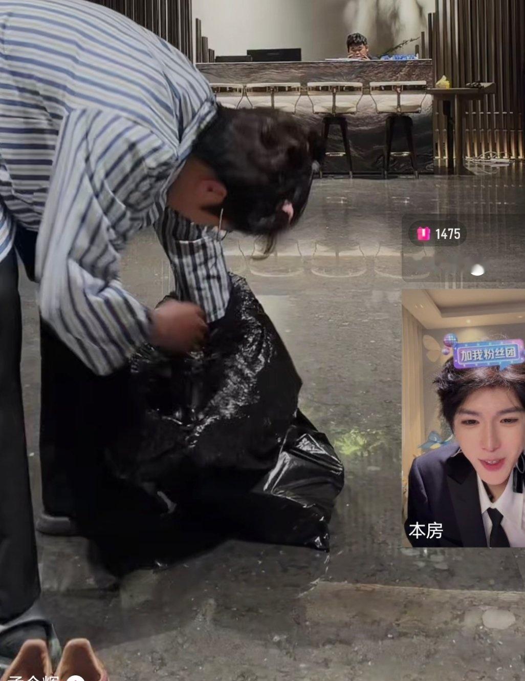 好可怜的拾荒老人 ​​​