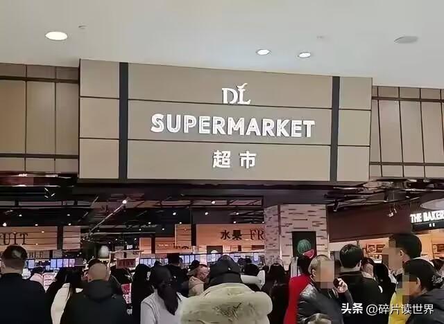 表面上，胖东来现在是员工共享红利的标杆，但实际上离不开于东来持续15年对管理队伍