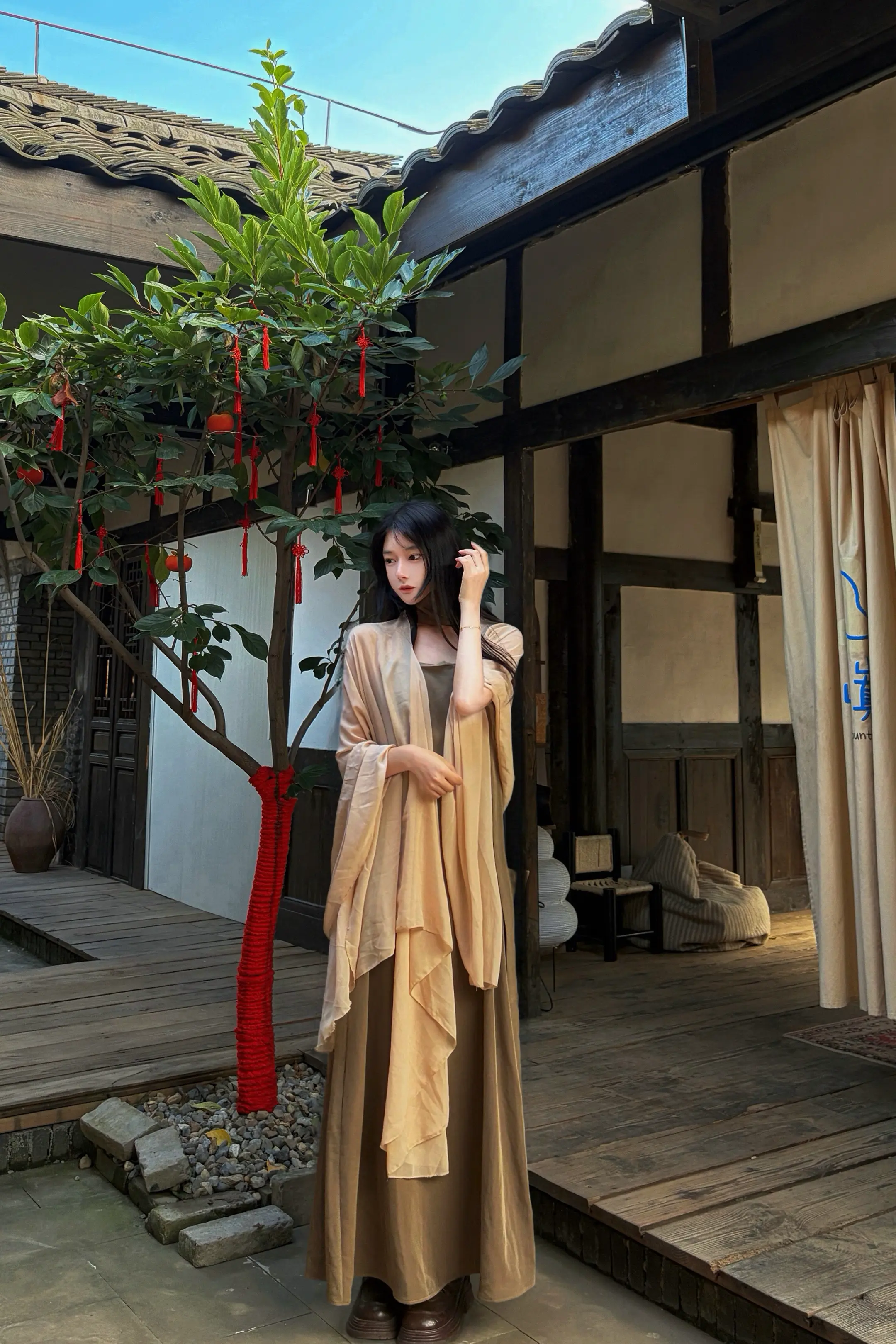 从此音尘各悄然，春山如黛草如烟