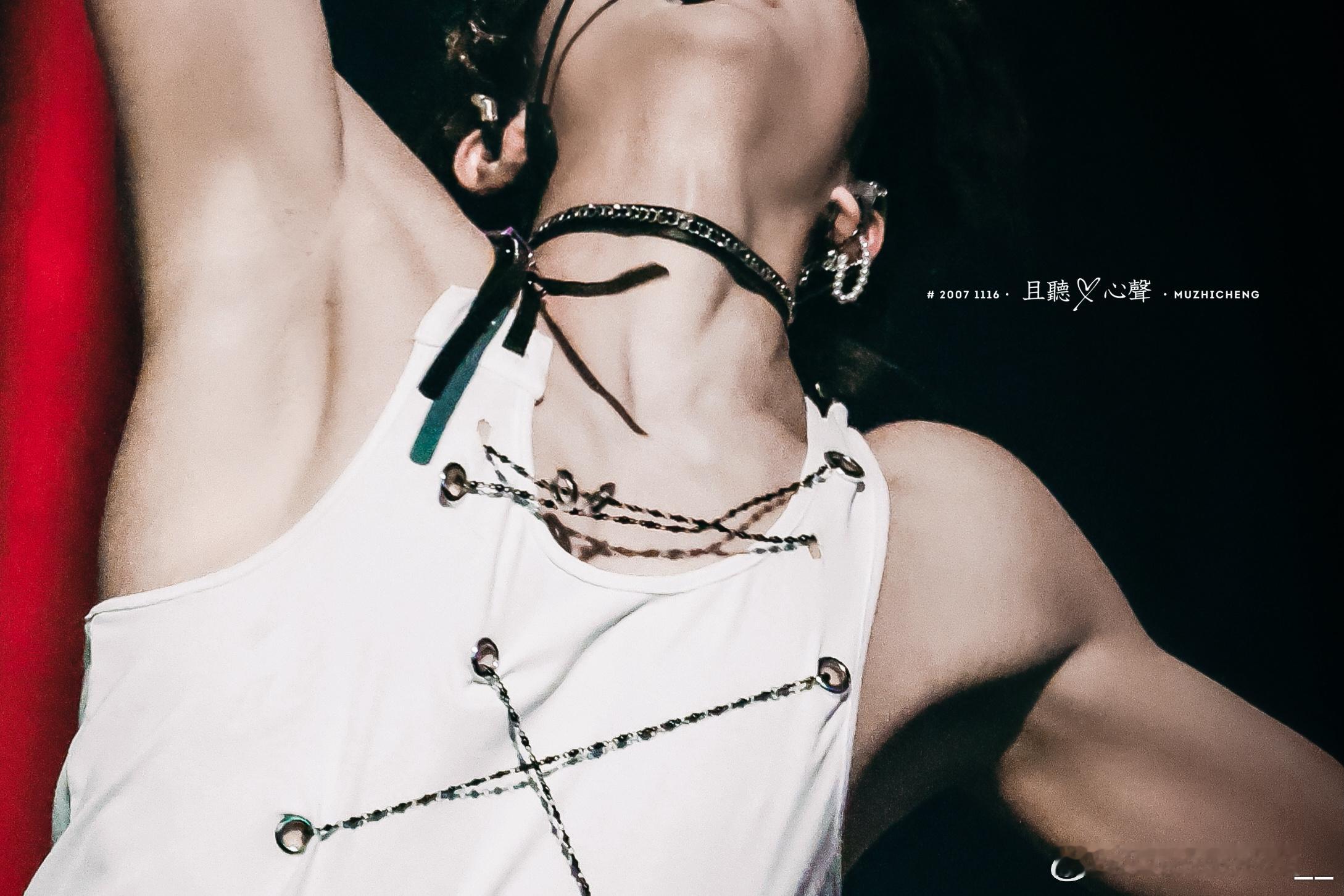 穆祉丞  全能艺人穆祉丞 🍊朝朝穆穆 希望你往后的日子里，漂亮的眼睛要流幸福的