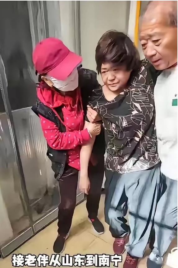 黄新菊67岁生女事件，以前我是本着对本人尊重的态度，支持他们的行为，在这个社会，