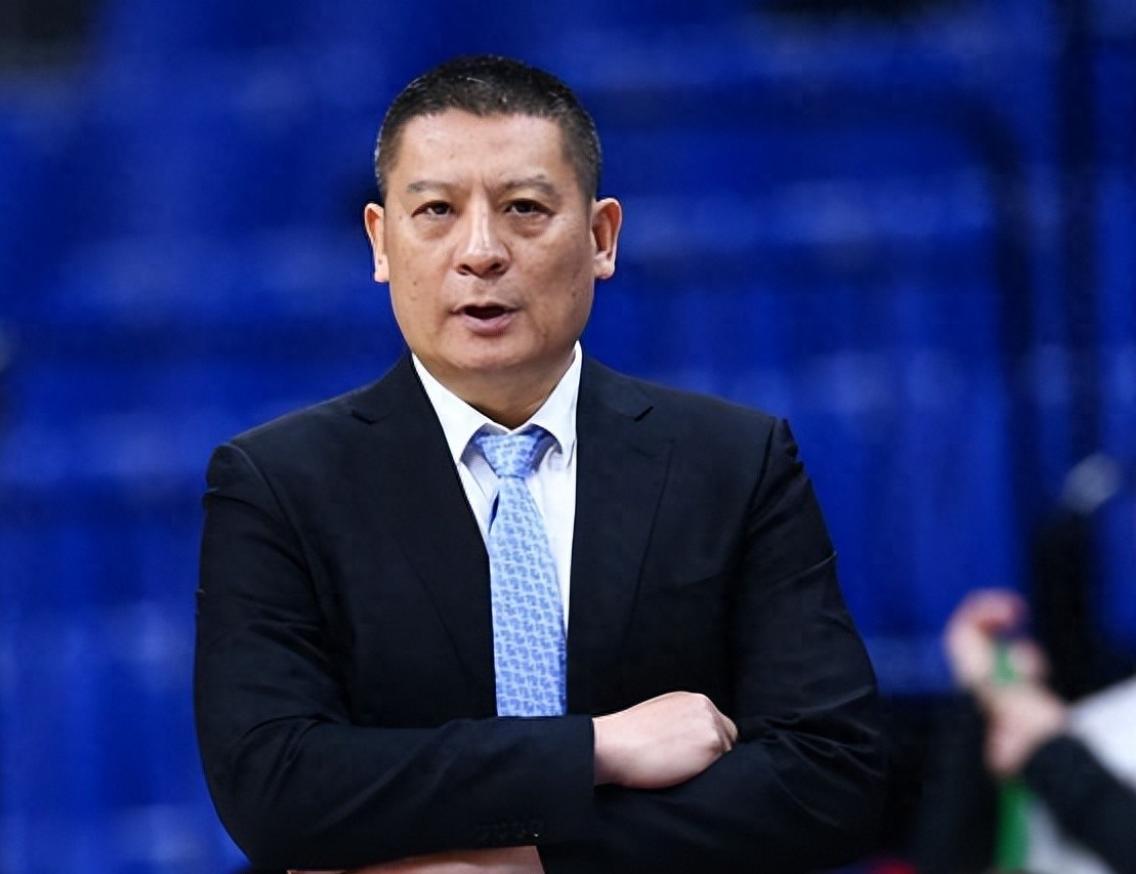 CBA第四个下课的主教练来了！球迷：下一个是刘炜OR张庆鹏？
CBA常规赛才打六