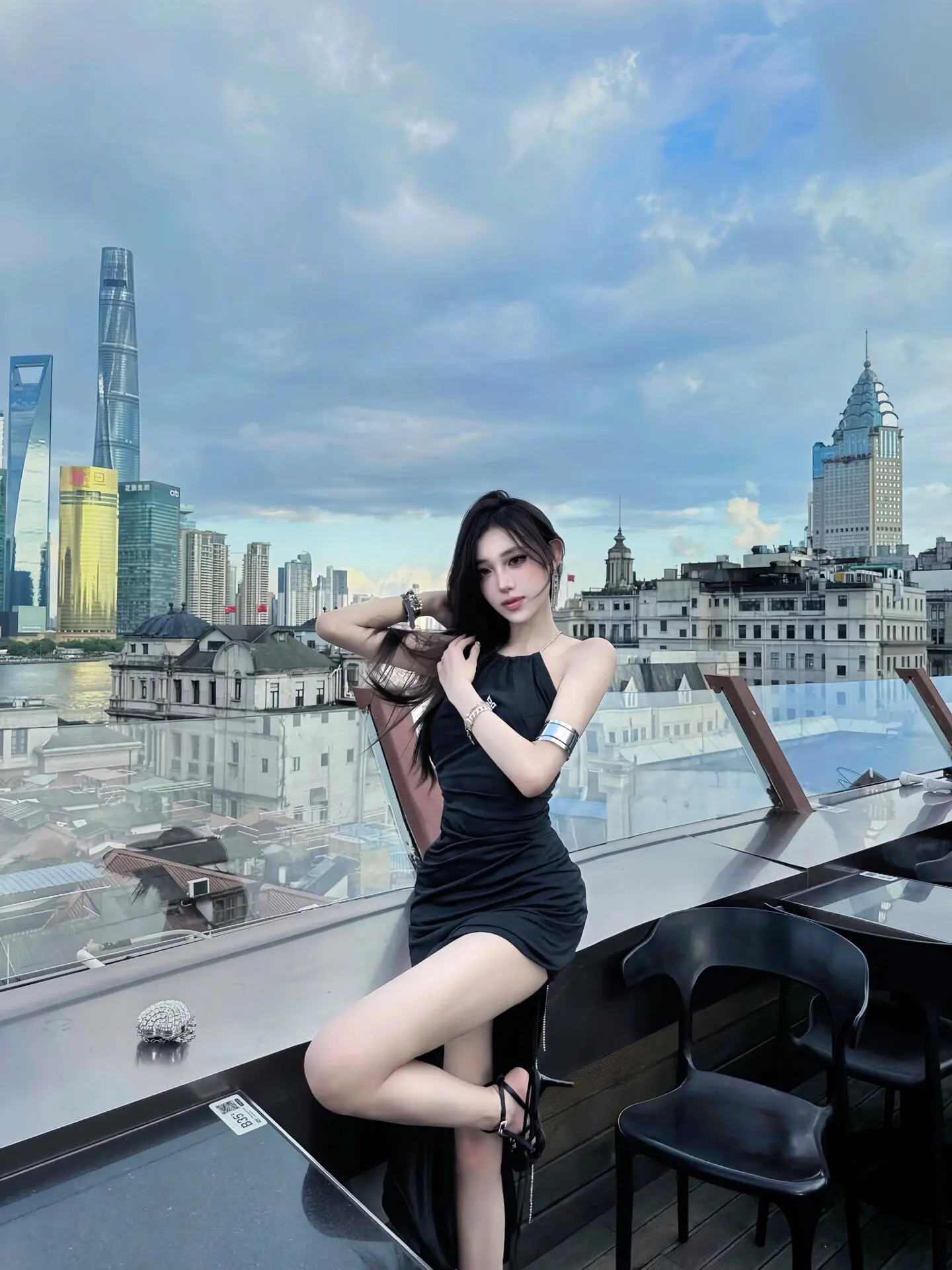 只要你愿意 我们南北顺路风雨同舟。