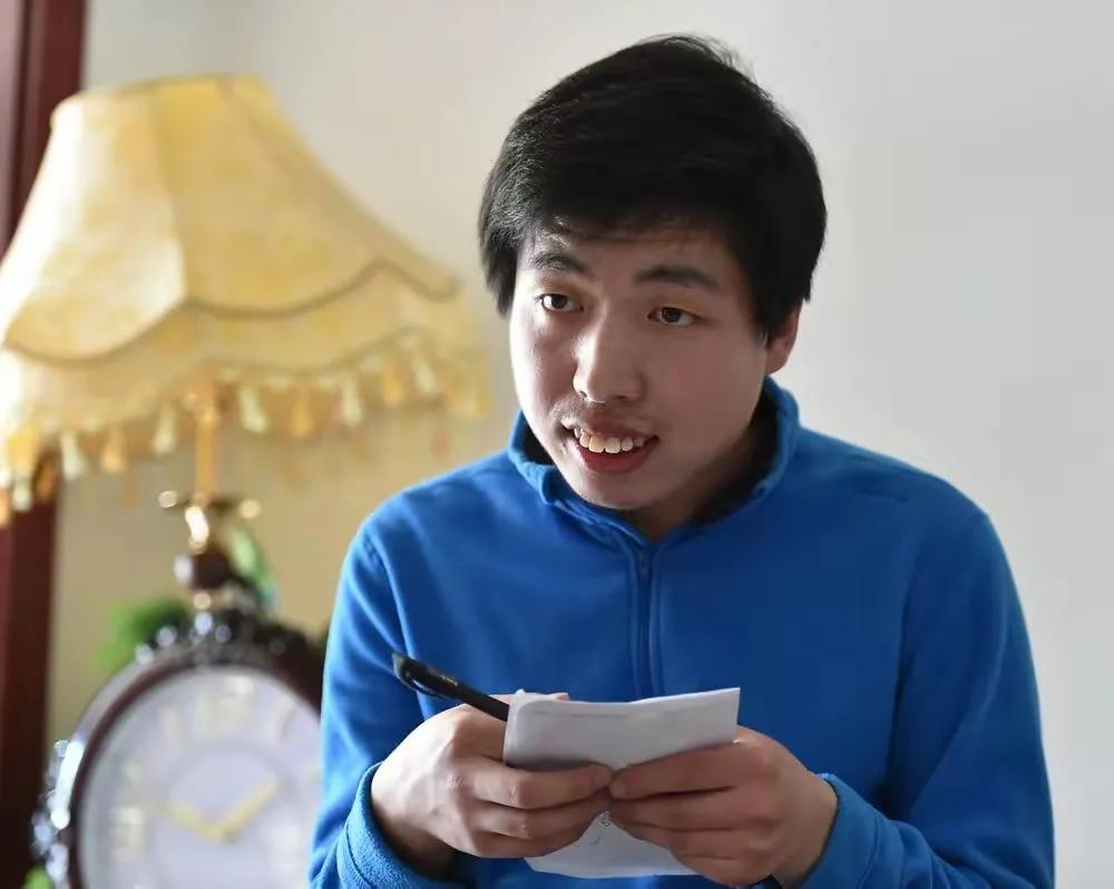 天才与傻子，仅一线之隔！周玮逆袭成“中国雨人”，从被嘲笑到闪耀《最强大脑》舞台！