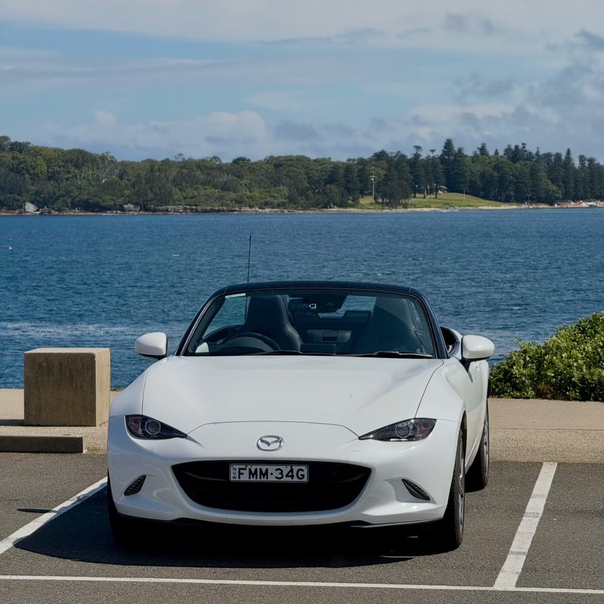 如果MX5真的中规18W引进的话我还挺想整一辆的就因为它没有替代品小车 敞篷 手