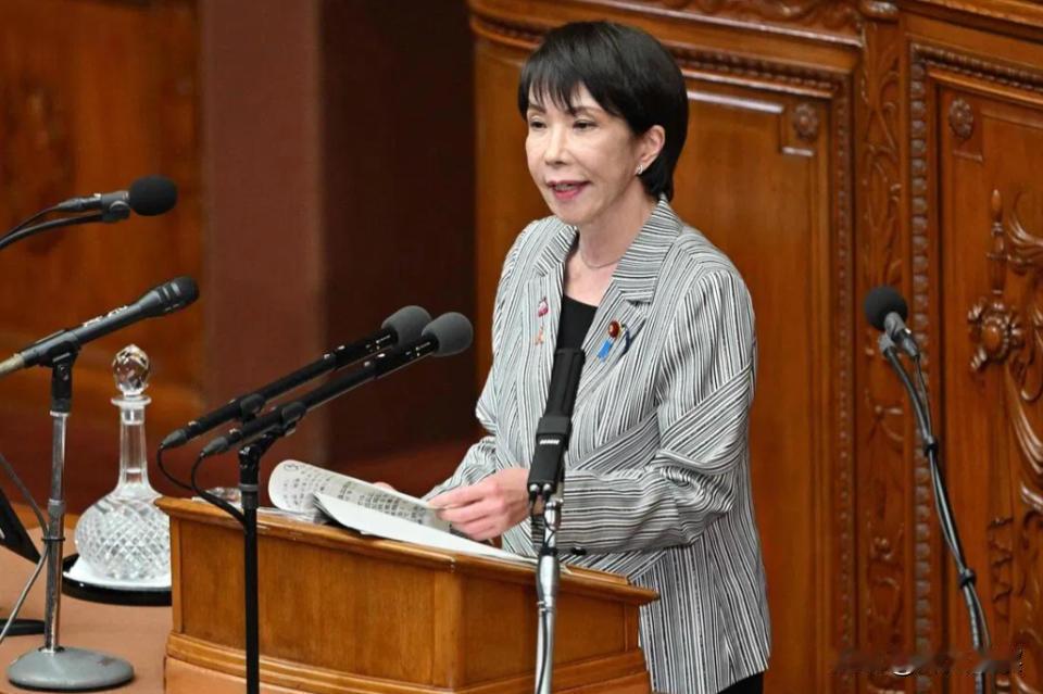 台海纹丝未动，高市先面临牢狱之灾？
 
这句话搁在一年前，恐怕没几个人信。202