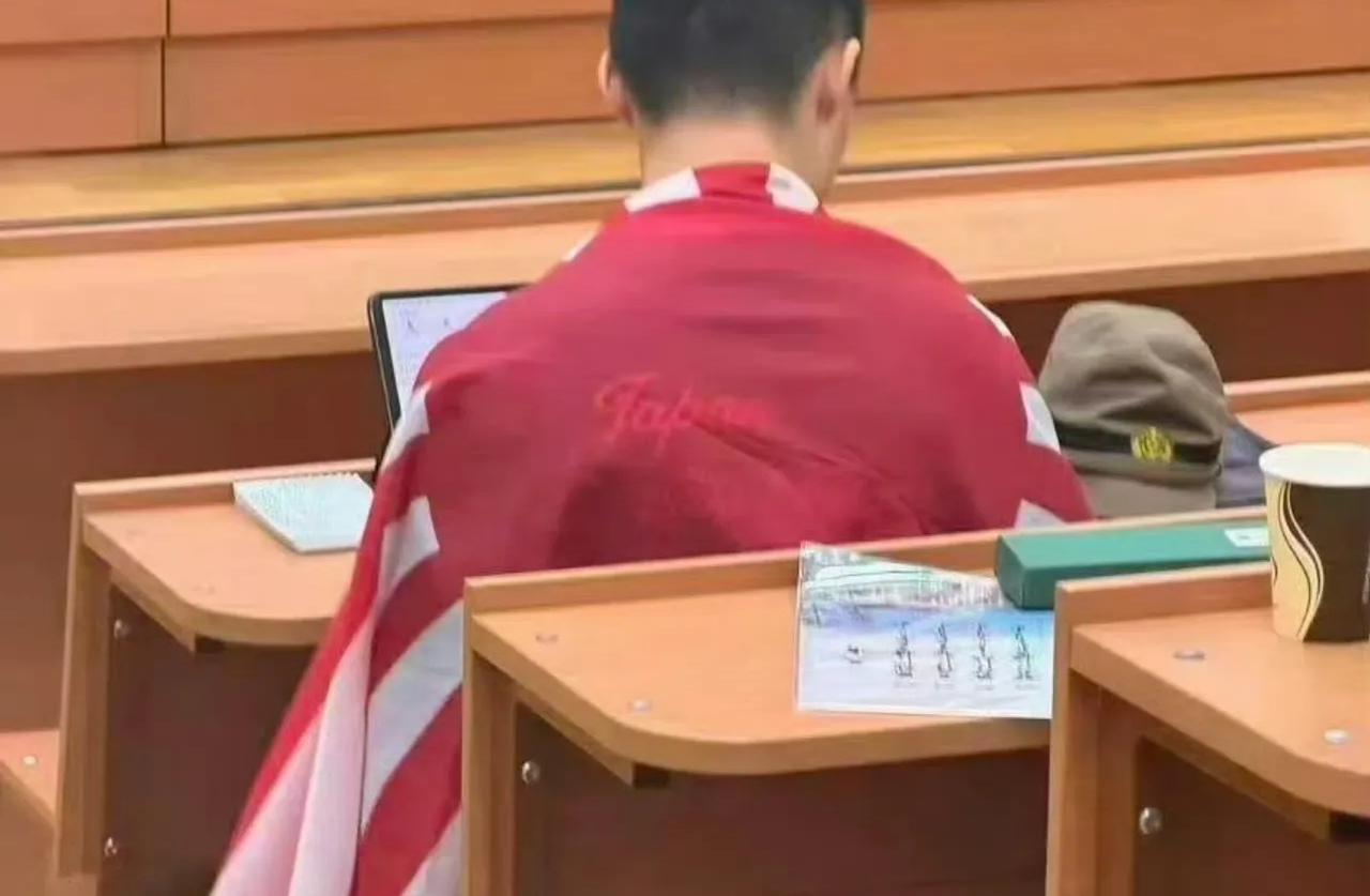 对陈宇昕事件，必须露头就打，只有严惩，才能大快人心！

陈宇昕之所以可恨，不仅仅