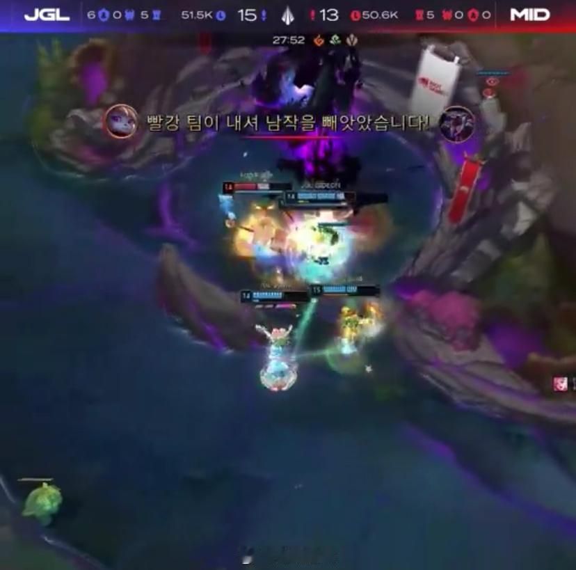 LOL官推更新：

谁会在龙团中获胜？
四个打野还是一个Faker？[灵光一闪]