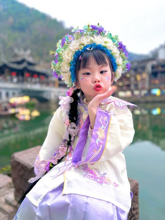 凤凰古城38元的簪花妆造，大家看值吗❓无广❌